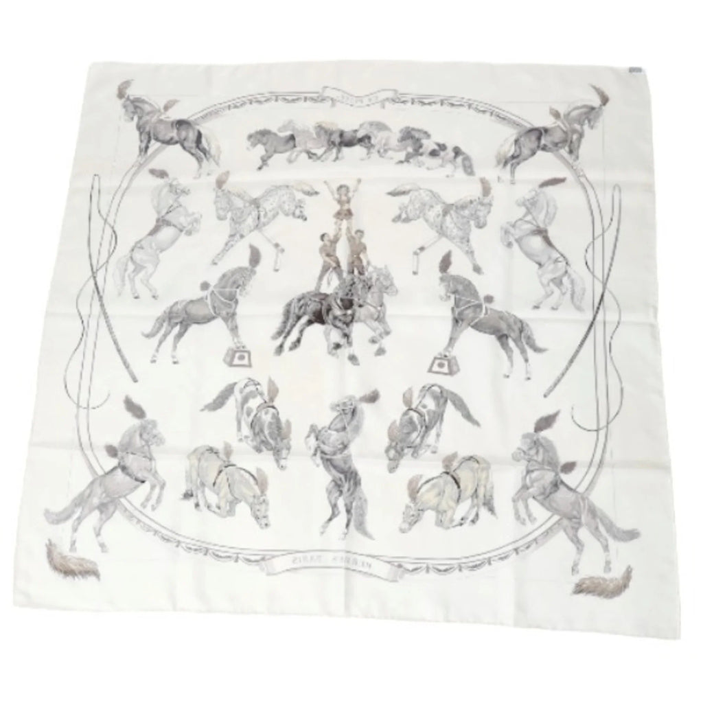 White (Good) Silk Hermes Pre-Owned Scarf Carre90 HERMES 100%