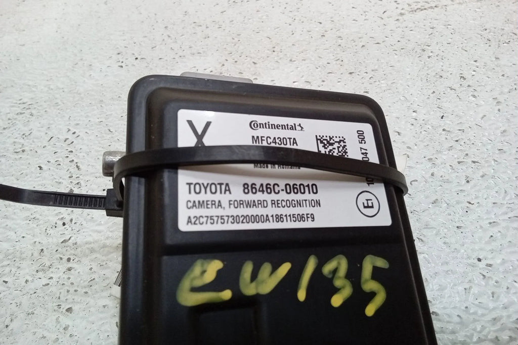 Pre-Owned Lane Warning 8646C-06010 (Good) Departure Front Windshield 2018 Toyota OEM Camera Camry