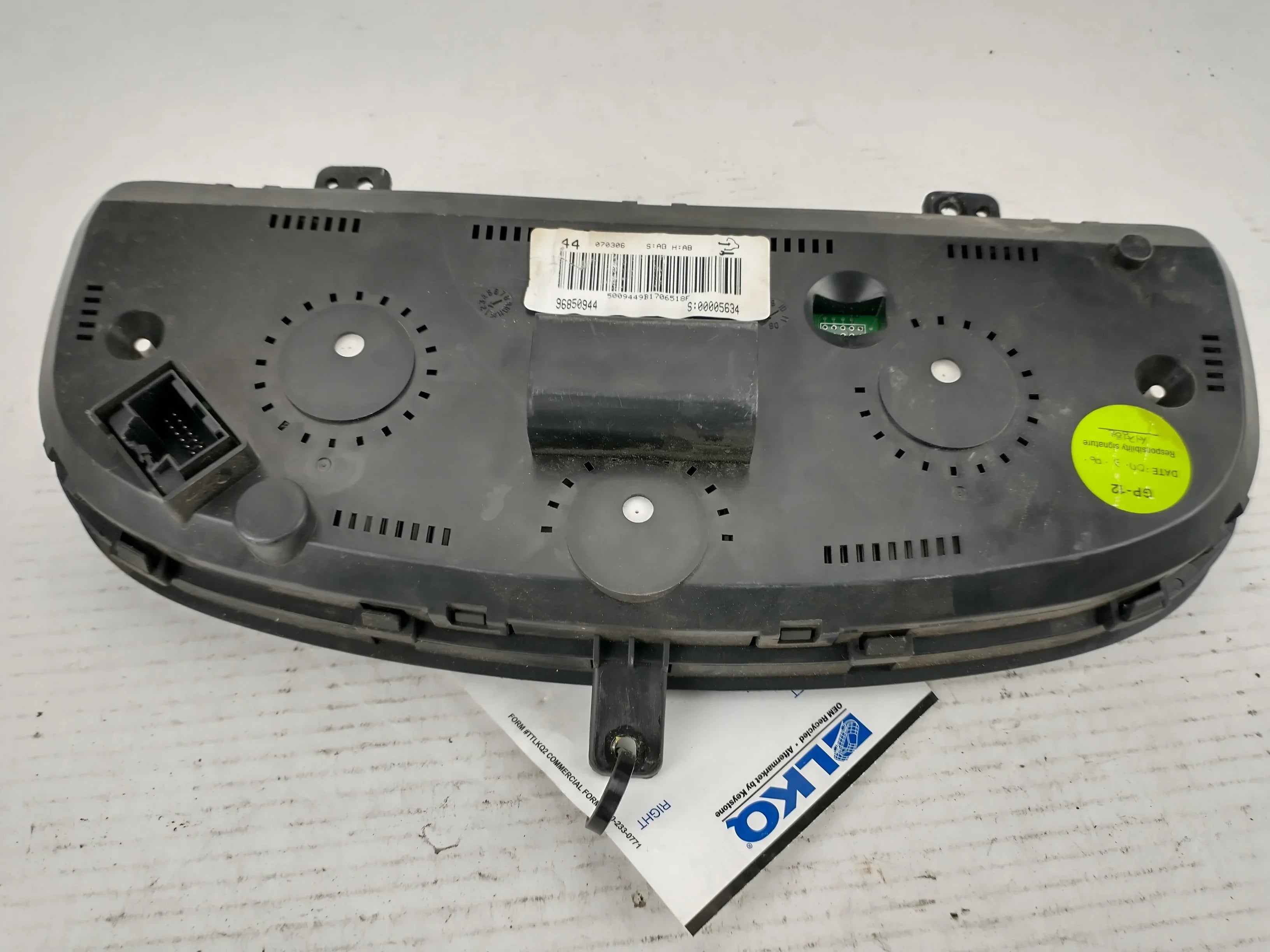 Speedometer Saturn Pre-Owned Cluster (Good) VUE OEM Head 09 08