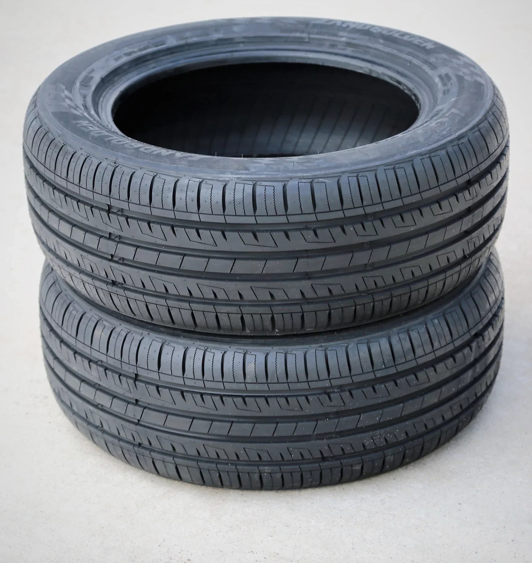 Tire LG17 Performance Si 195/55R15 Sport, Honda 85V Fits: Landgolden Honda Fit 2007-08 Civic 1999-2000