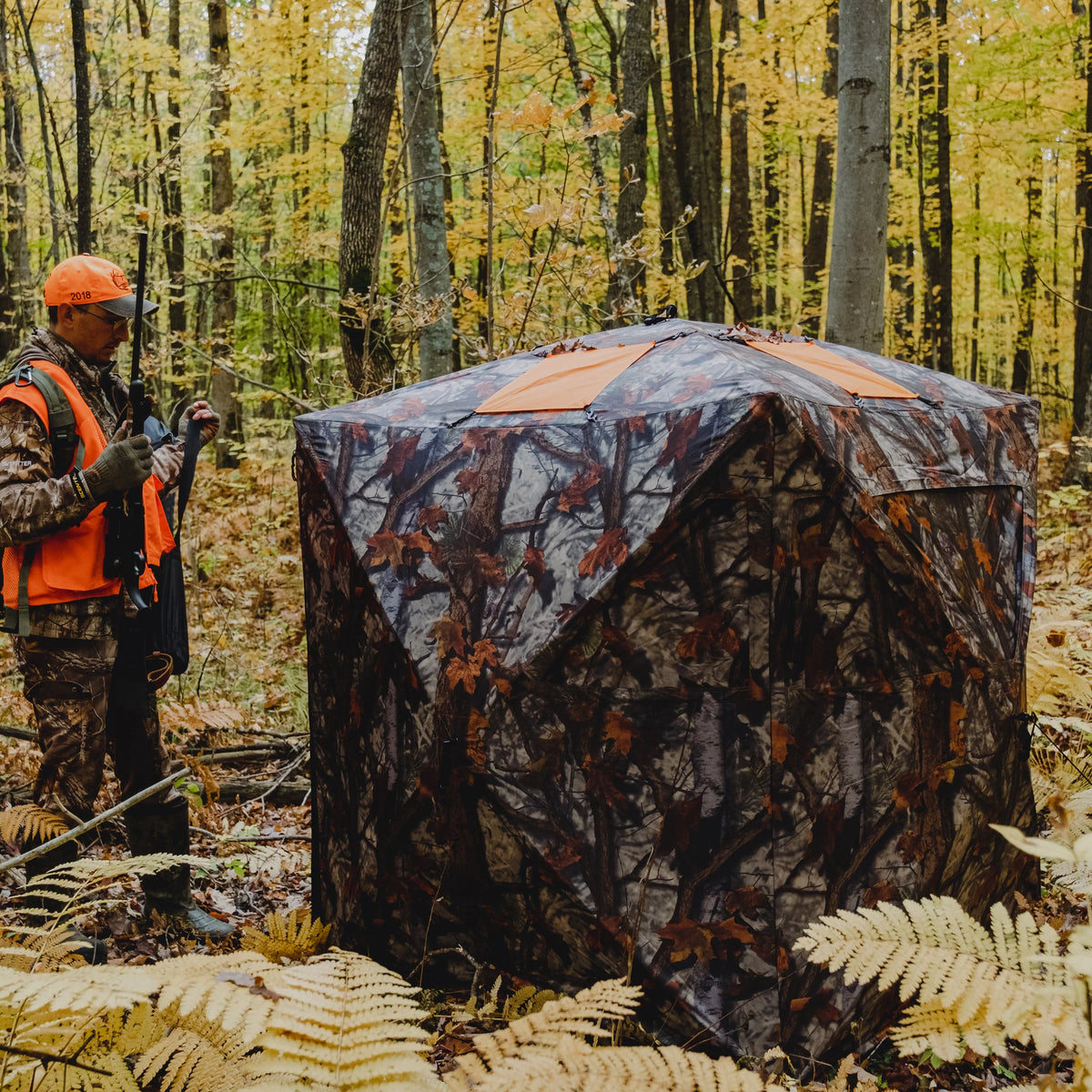 Woodland, Road Runner, Hub 2-Person, Portable RR200BT Blind, Bloodtrail® Blinds® Barronett
