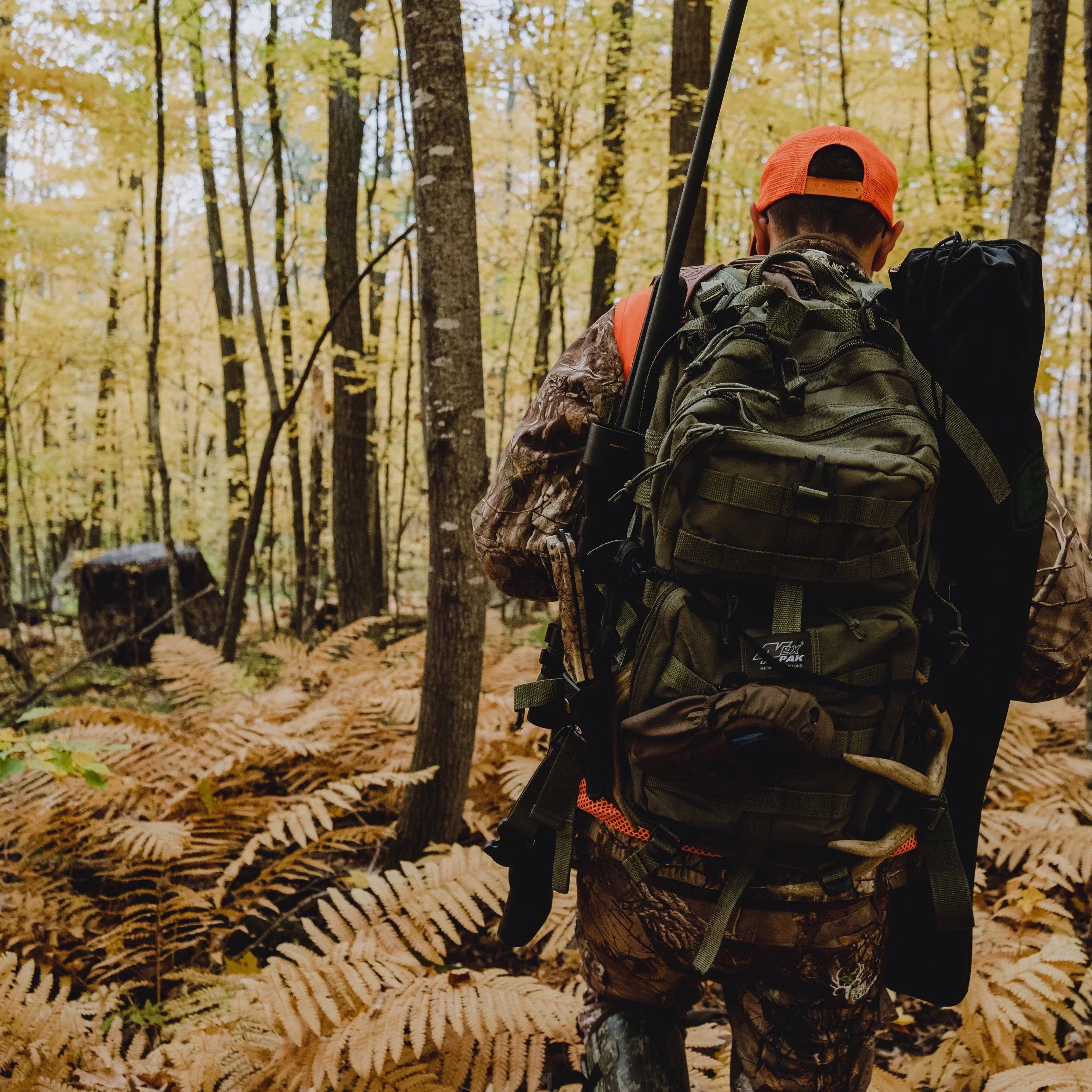 Woodland, Road Runner, Hub 2-Person, Portable RR200BT Blind, Bloodtrail® Blinds® Barronett
