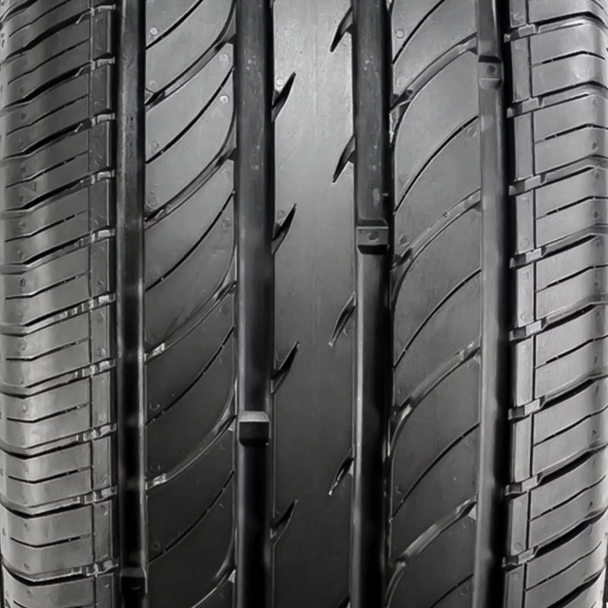 2012 P225/45R18 Toyota Sport Tire 2 LTZ, Fits: Chevrolet Camry Cruze XLE Arroyo 2011-15 Grand Passenger 99W