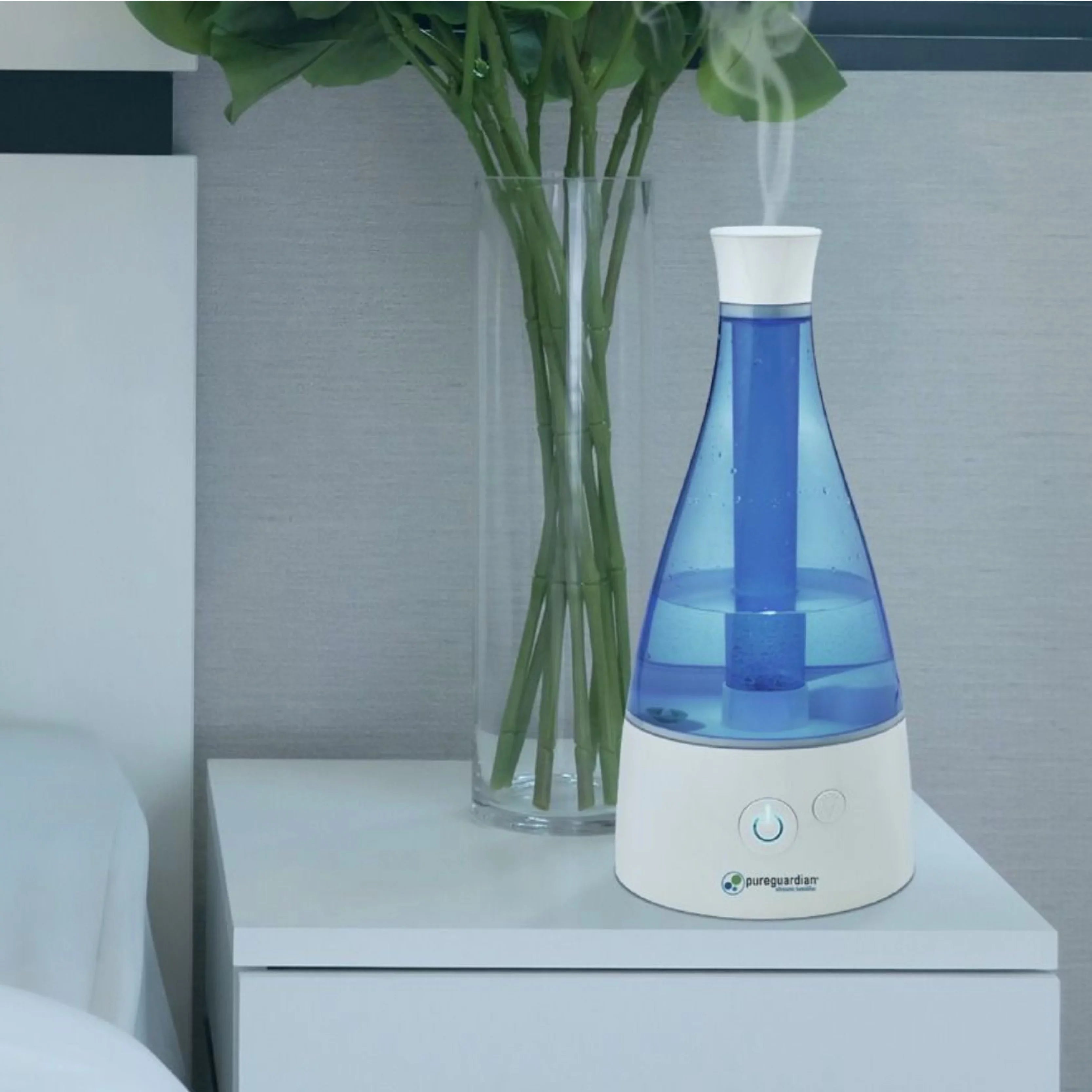 Mist H940AR Gallon, PureGuardian Ultrasonic Aromatherapy Humidifier 0.5 with 30-Hour, Tray, Cool