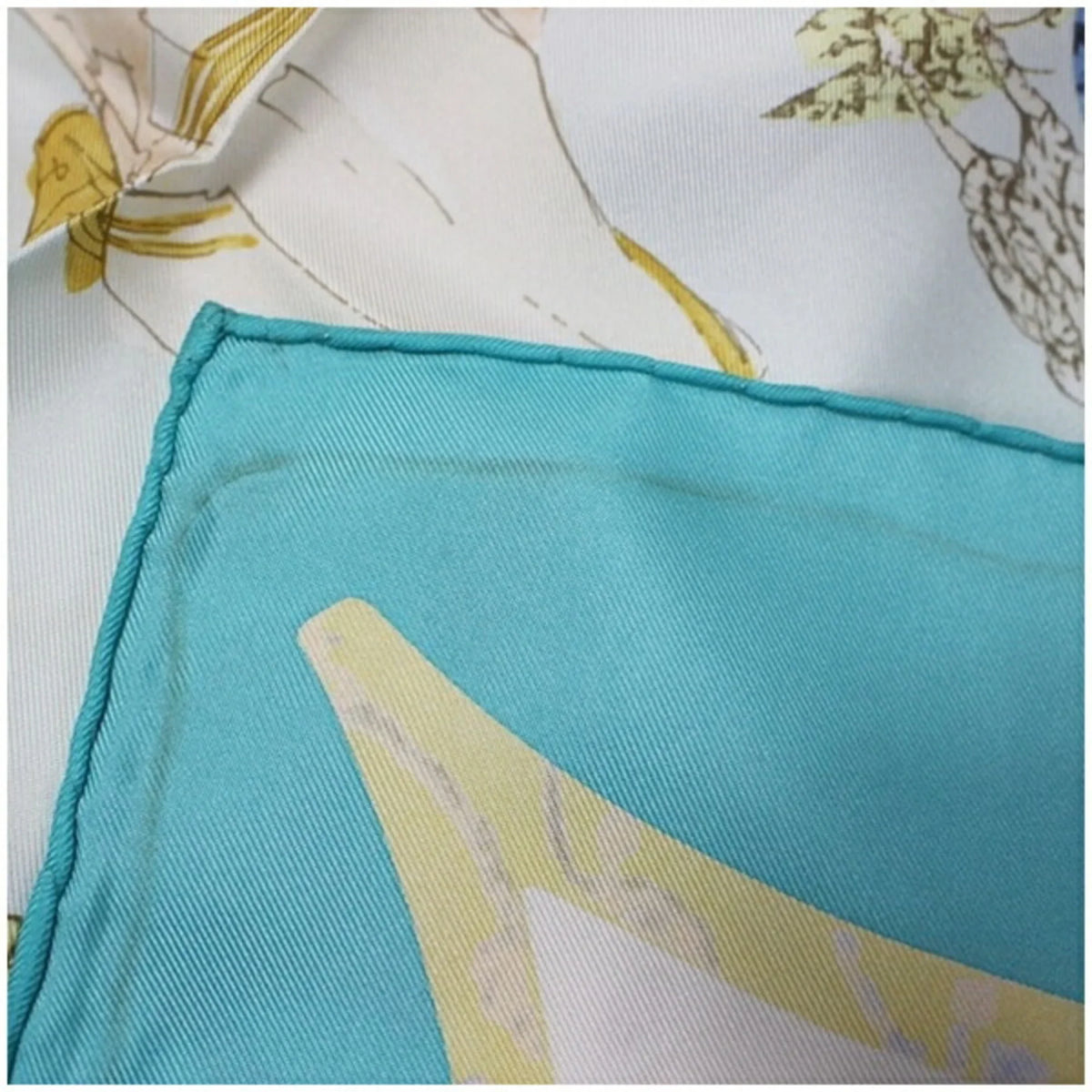 Women's Muffler Tapestry Salvatore (Like Pre-Owned Silk Ferragamo New) Scarf