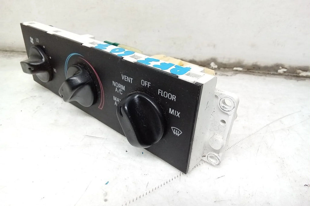 Crown Ford Pre-Owned (Good) Climate Victoria 2005 05 OEM Control Heater