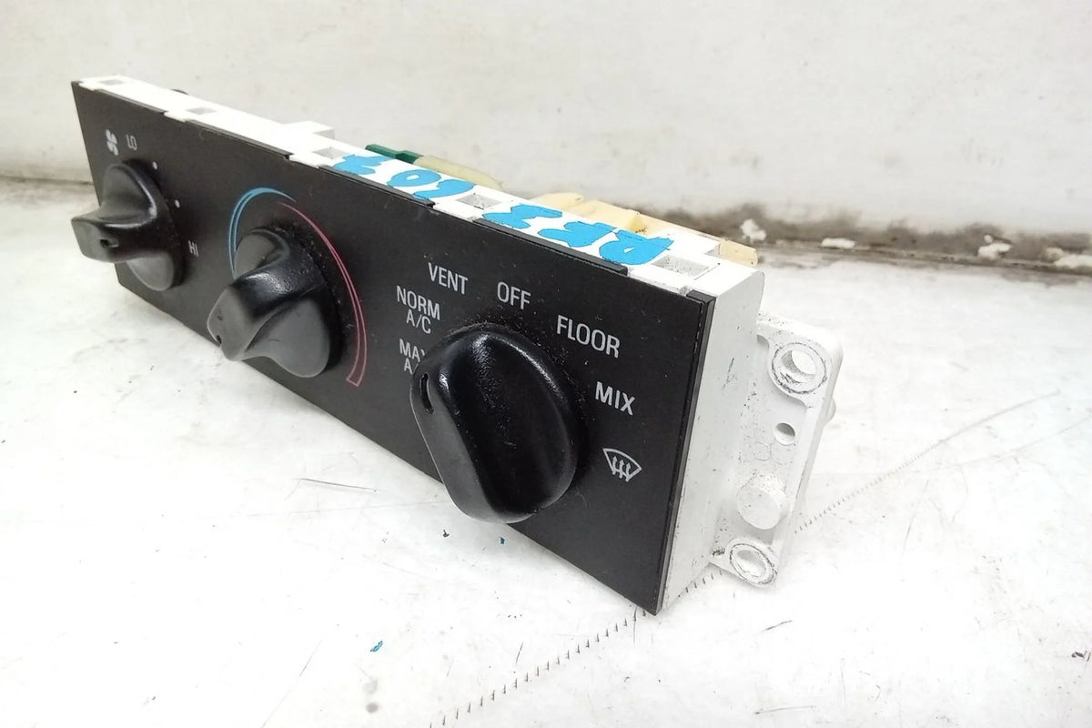 Crown Ford Pre-Owned (Good) Climate Victoria 2005 05 OEM Control Heater