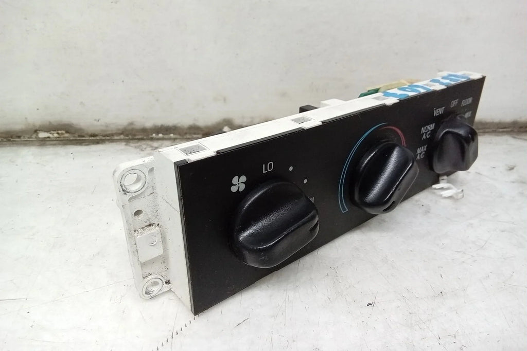 Crown Ford Pre-Owned (Good) Climate Victoria 2005 05 OEM Control Heater